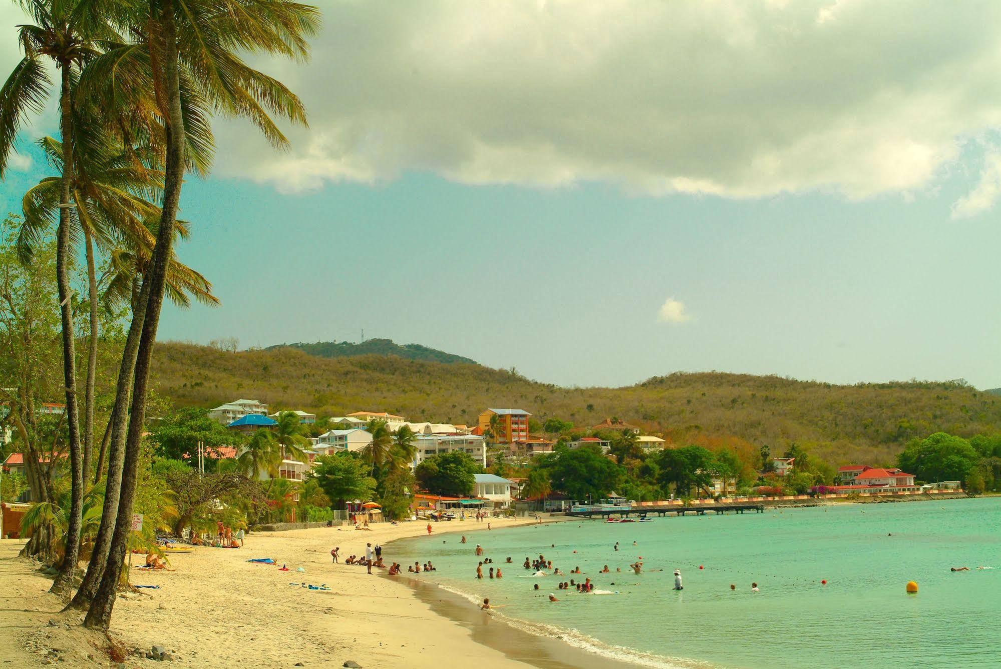 Residence De La Baie - Anse Mitan Ле Троа-Илет Екстериор снимка