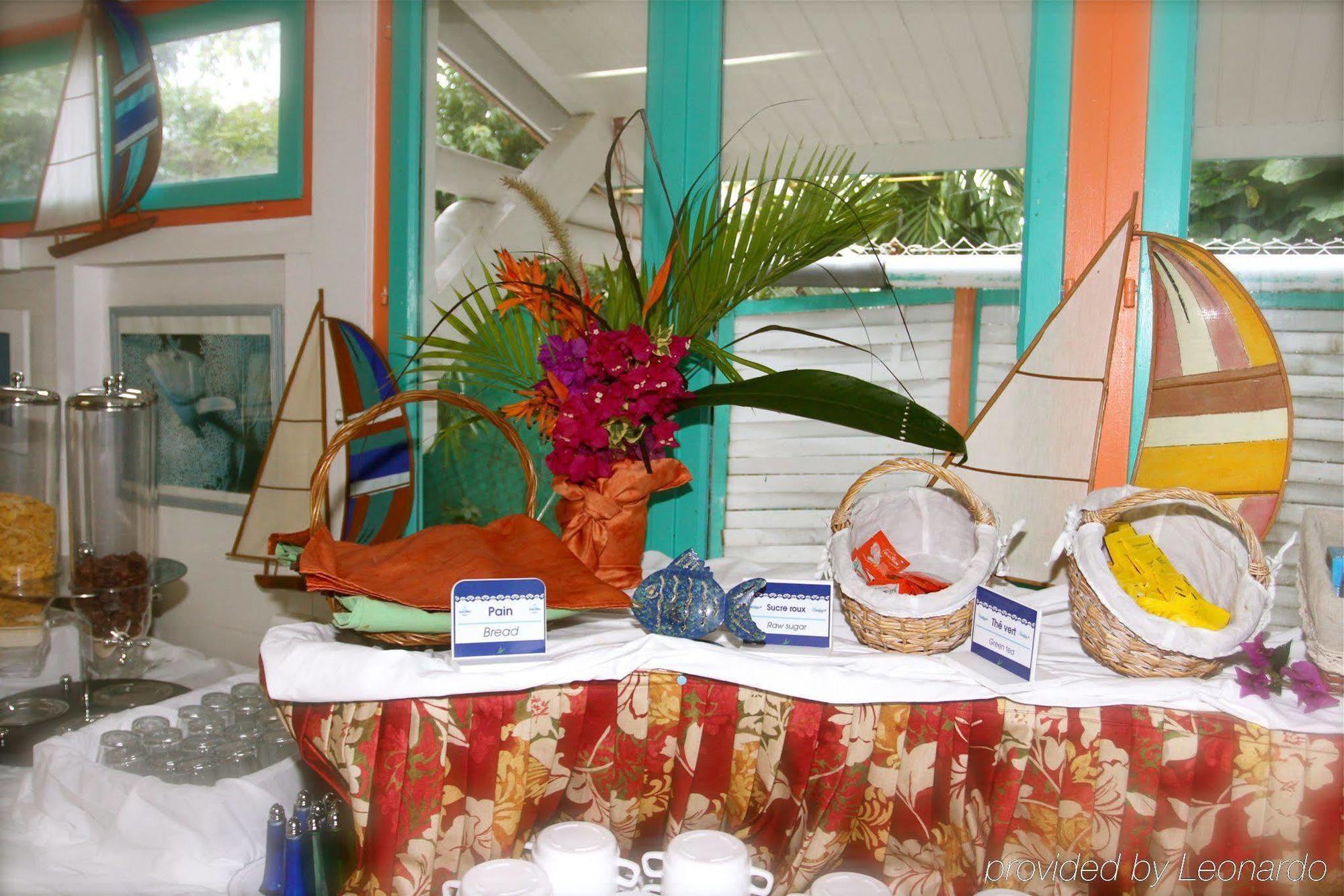 Residence De La Baie - Anse Mitan Ле Троа-Илет Ресторант снимка
